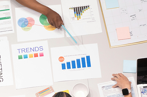 LES SERIES GRAPHIQUES